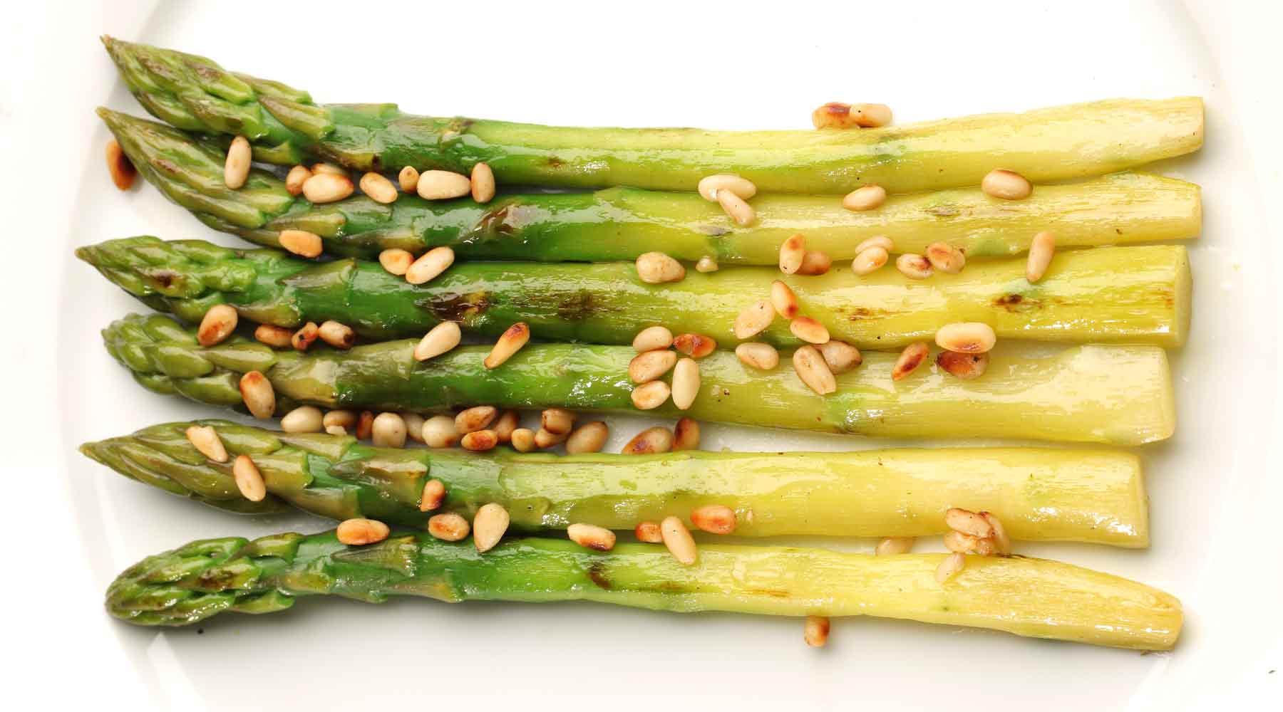 Easy KETO Asparagus with Pine Nuts